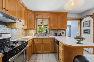 20 Kane St, Fairhaven, MA 02719 - Photo 21