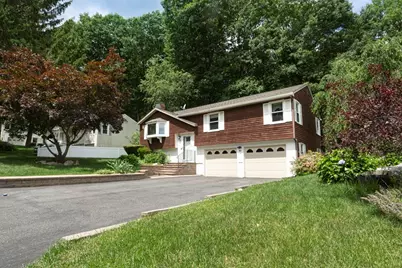 8 Cedar Rd, Holden, MA 01520 - Photo 3