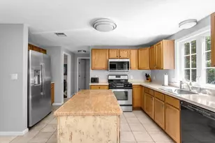 19 Padden Rd, Franklin, MA 02038 - Photo 9