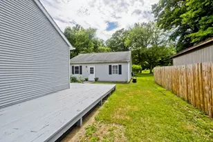 82 Montgomery St, Westfield, MA 01085 - Photo 7