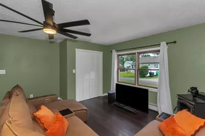 82 Montgomery St, Westfield, MA 01085 - Photo 25