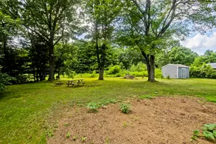 82 Montgomery St, Westfield, MA 01085 - Photo 11