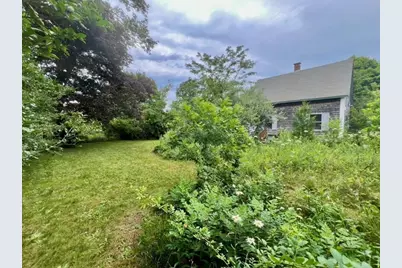 26 Winthrop Ave, Oak Bluffs, MA 02557 - Photo 9