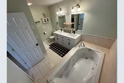 45 Crescent Rd #45, Needham, MA 02494 - Photo 17