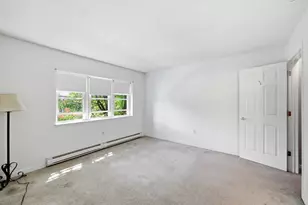 36 Maple Crest Cir, Holyoke, MA 01040 - Photo 15