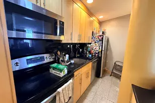42 Beach St, Boston, MA 02111 - Photo 9
