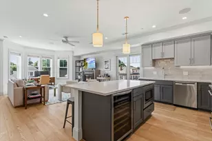 251 Minot St, Boston, MA 02124 - Photo 9