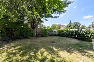 102 Manzanetta Ave, Weymouth, MA 02188 - Photo 35
