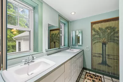 303 E State St, Granby, MA 01033 - Photo 23