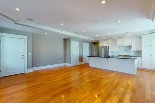 721 E 6th St, Boston, MA 02127 - Photo 5