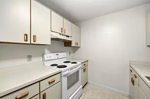 23 Randolph Pl, Northampton, MA 01060 - Photo 3
