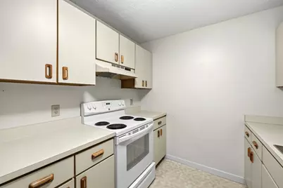 23 Randolph Place #108, Northampton, MA 01060 - Photo 3
