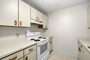 23 Randolph Pl, Northampton, MA 01060 - Photo 3
