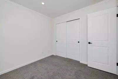 1346 Newport Ave #B5, Attleboro, MA 02703 - Photo 17