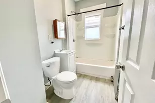 37 Hamilton St, Everett, MA 02149 - Photo 9