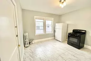 37 Hamilton St, Everett, MA 02149 - Photo 15