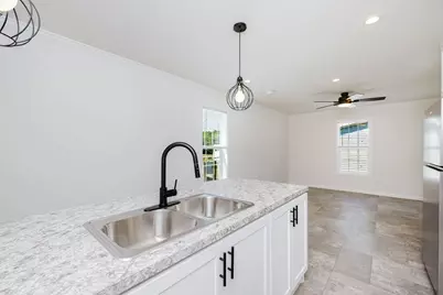 1346 Newport Ave #A3, Attleboro, MA 02703 - Photo 11