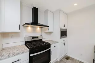1346 Newport Ave, Attleboro, MA 02703 - Photo 9