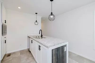1346 Newport Ave #A3, Attleboro, MA 02703 - Photo 7