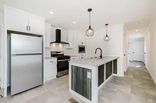 1346 Newport Ave, Attleboro, MA 02703 - Photo 13