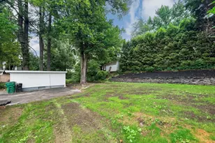 83 Rolf Ave, Chicopee, MA 01020 - Photo 25