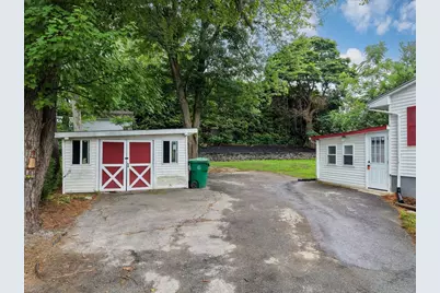 83 Rolf Ave, Chicopee, MA 01020 - Photo 27
