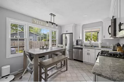 403 Valley Rd, New Bedford, MA 02745 - Photo 15