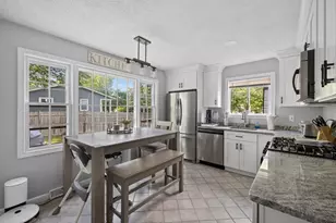 403 Valley Rd, New Bedford, MA 02745 - Photo 15
