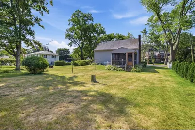 989 Cohannet St, Taunton, MA 02780 - Photo 5