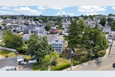 325 Malden St, Revere, MA 02151 - Photo 17