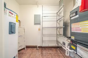 351 Pleasant St, Northampton, MA 01060 - Photo 25
