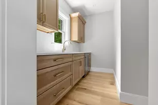 4 Brown Ave, Newburyport, MA 01950 - Photo 15