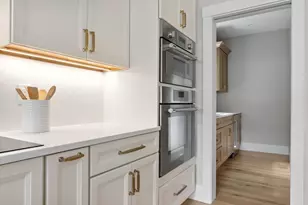 4 Brown Ave, Newburyport, MA 01950 - Photo 13