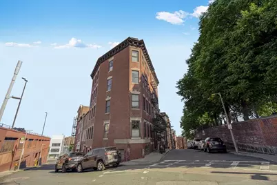 44 Snow Hill St #4, Boston, MA 02113 - Photo 9