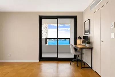 65 E India Row #15C, Boston, MA 02110 - Photo 3