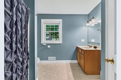 100 Mechanic St, Warren, MA 01083 - Photo 17