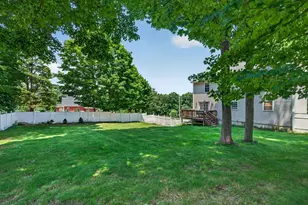 100 Mechanic St, Warren, MA 01083 - Photo 27