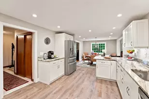 12 Swanson Rd, Framingham, MA 01701 - Photo 15