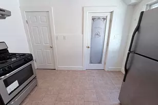 81 Linden Ave, Malden, MA 02148 - Photo 3