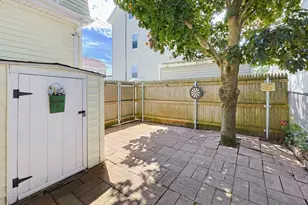 618 Robeson St, Fall River, MA 02720 - Photo 25