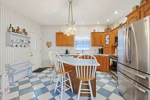 618 Robeson St, Fall River, MA 02720 - Photo 5