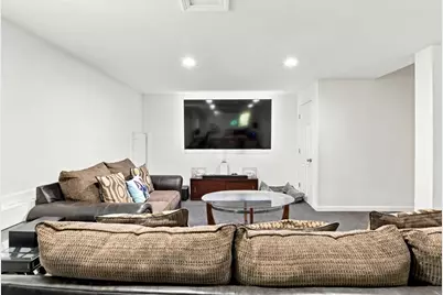 524 Lindsey St, Attleboro, MA 02703 - Photo 31
