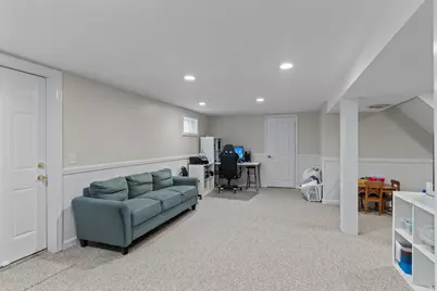 12 Tucker Ave, Marlborough, MA 01752 - Photo 19