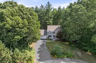 61 Easy St, Uxbridge, MA 01569 - Photo 3