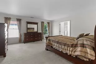 10 Hemingway St, Shrewsbury, MA 01545 - Photo 27