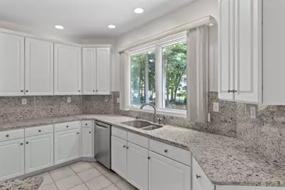 10 Hemingway St, Shrewsbury, MA 01545 - Photo 15