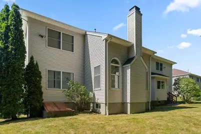 10 Hemingway St, Shrewsbury, MA 01545 - Photo 31