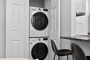 17 Bowdoin St, Boston, MA 02114 - Photo 21