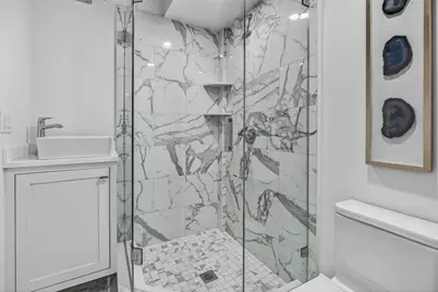 149 Charles St #6, Boston, MA 02114 - Photo 11