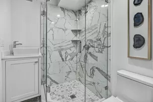149 Charles St, Boston, MA 02114 - Photo 11